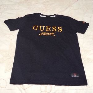 Women's guess T-shirt